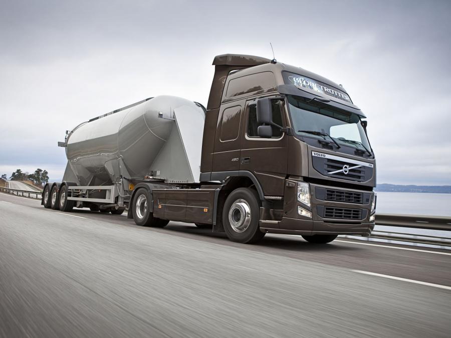  Volvo FM 450 4x2 2010 года  (фото 3 из 4)